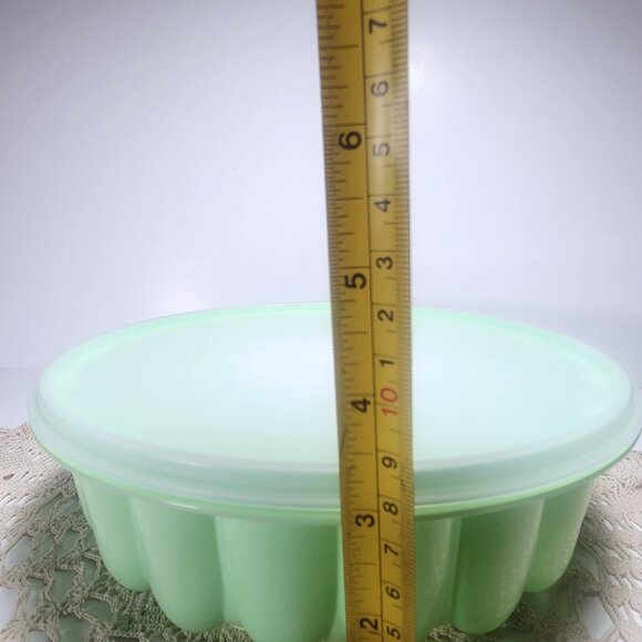 Tupperware Jello Jelly Mold Ring Green 3 Piece 9.5 Inch Round 1201 Vintage - Picture 9 of 9